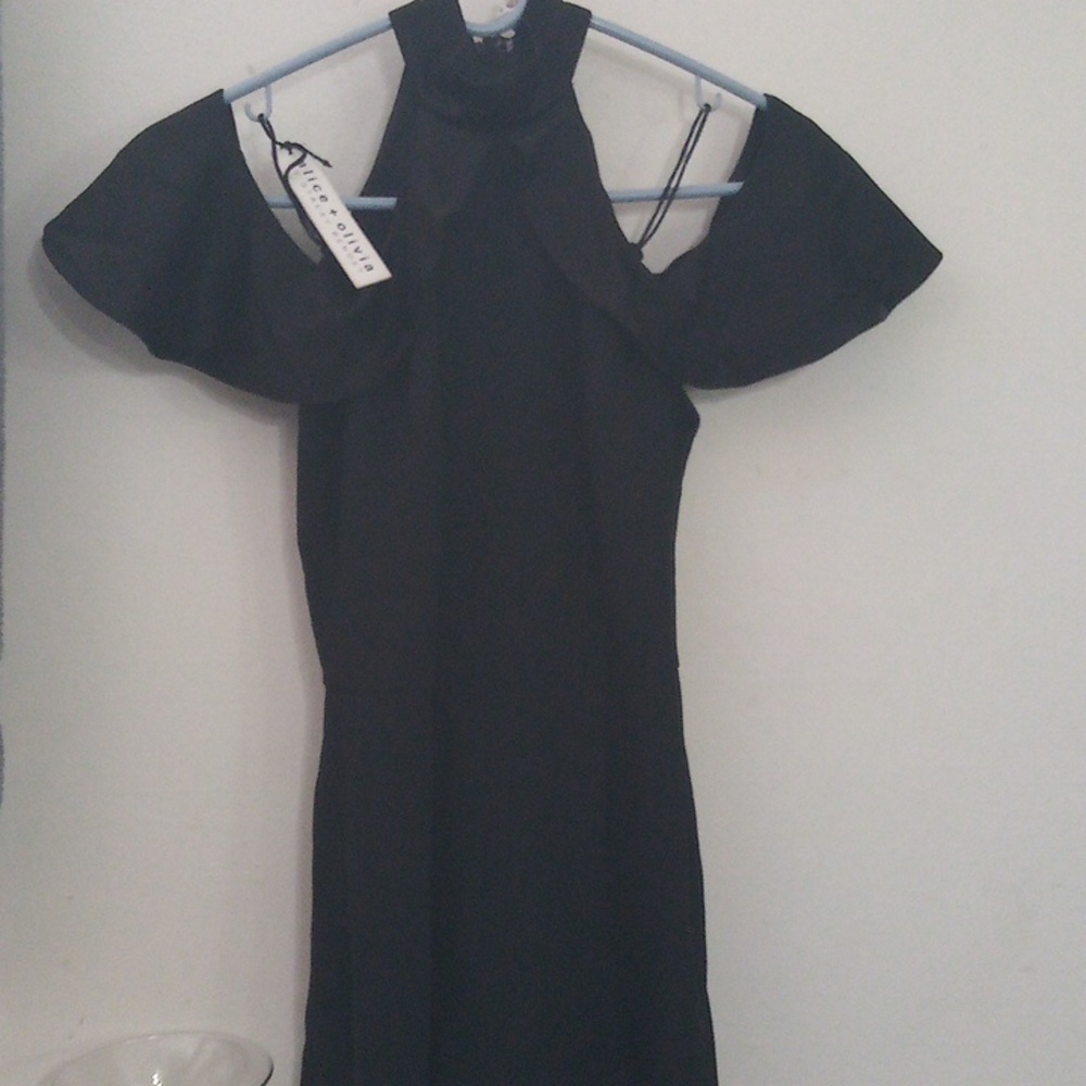 Alice + Olivia by Stacey Bendet, Black, zip up, short, jumper size 0. Tags still